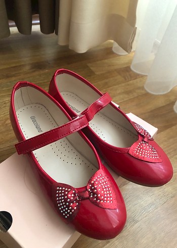 Kız Çocuk Kırmızı Parlak Tokalı Babet - Görsel 2