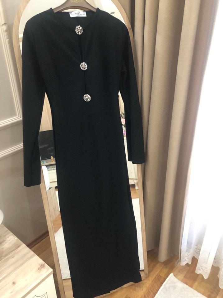 Düğmeli Siyah Uzun Kadın Elbise - Görsel 2