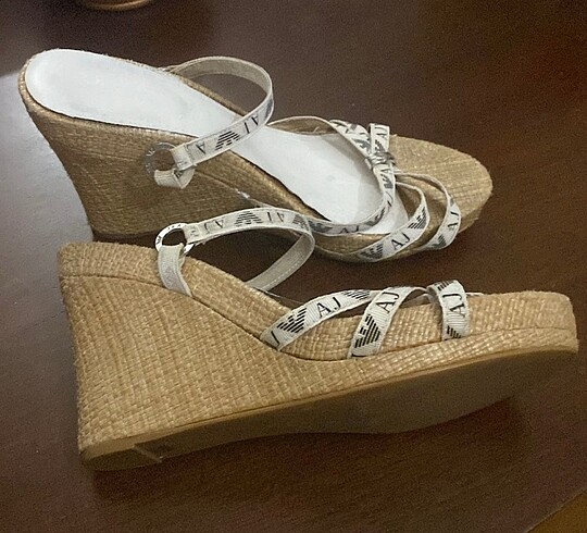 36 Beden Emporio armani orjinal dolgu topuk terlik
