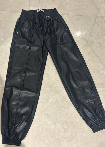 Kadın Siyah Deri Kemerli Midi Pantolon - Görsel 3