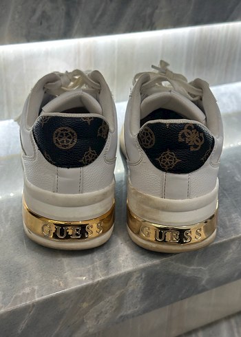 Guess 39