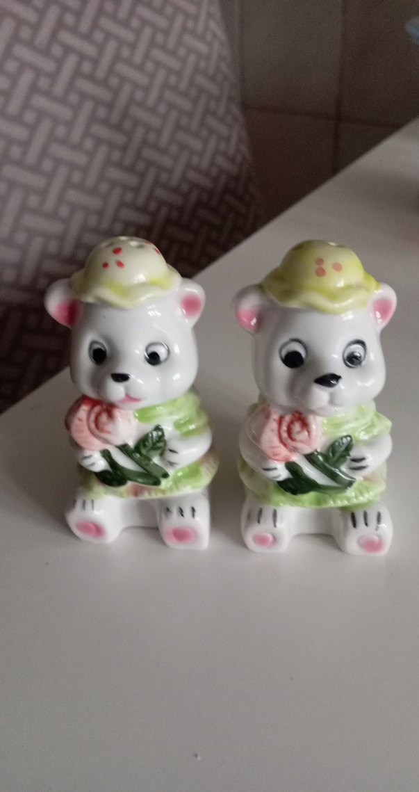 Çiçekli Beyaz Ayıcık Biblo Seti tuzluk - Görsel 3