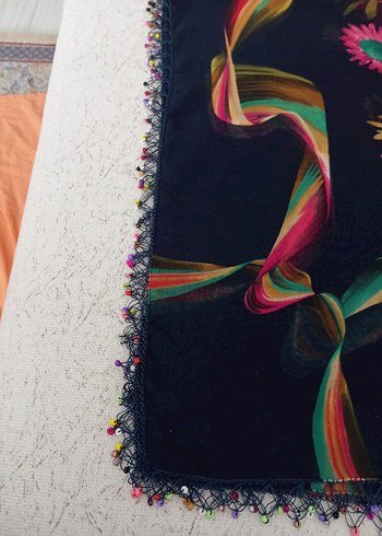 Boncuk Detaylı Çok Renkli Bohem Kadın Fuları - Görsel 3