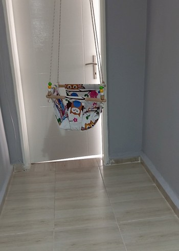 Beden Renkli Desenli Bebek Salıncağı