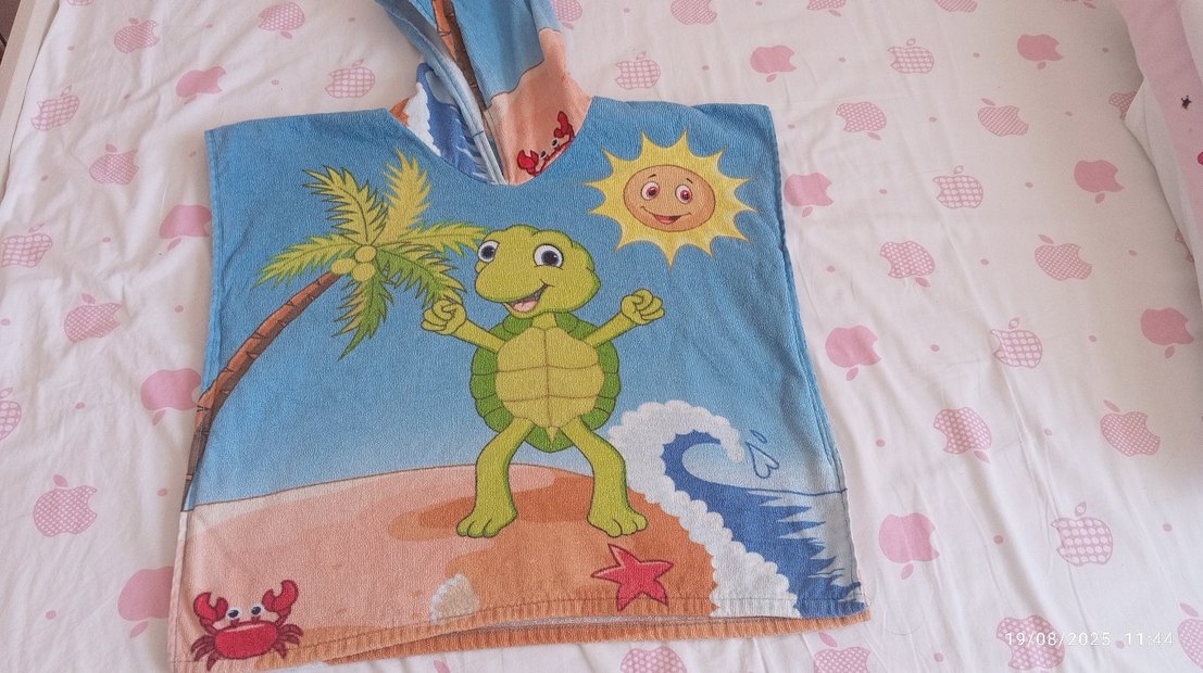 Kapüşonlu Renkli Erkek Çocuk Bornozu - Görsel 3