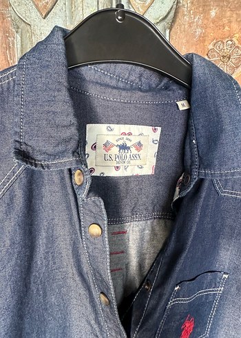 m Beden Uzun Kollu Lacivert Denim Kadın Gömlek