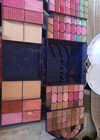 Beyaz Parlak Kalp Şeklinde Dove Kutu - Görsel 2