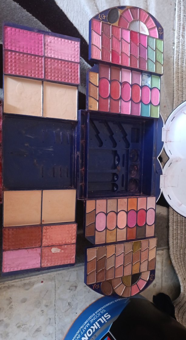 Beyaz Parlak Kalp Şeklinde Dove Kutu - Görsel 2