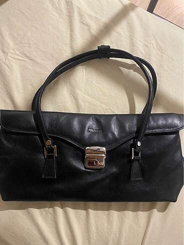 Prada deri çanta