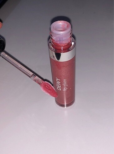  Beden pembe Renk flormar dewy lip glaze 027