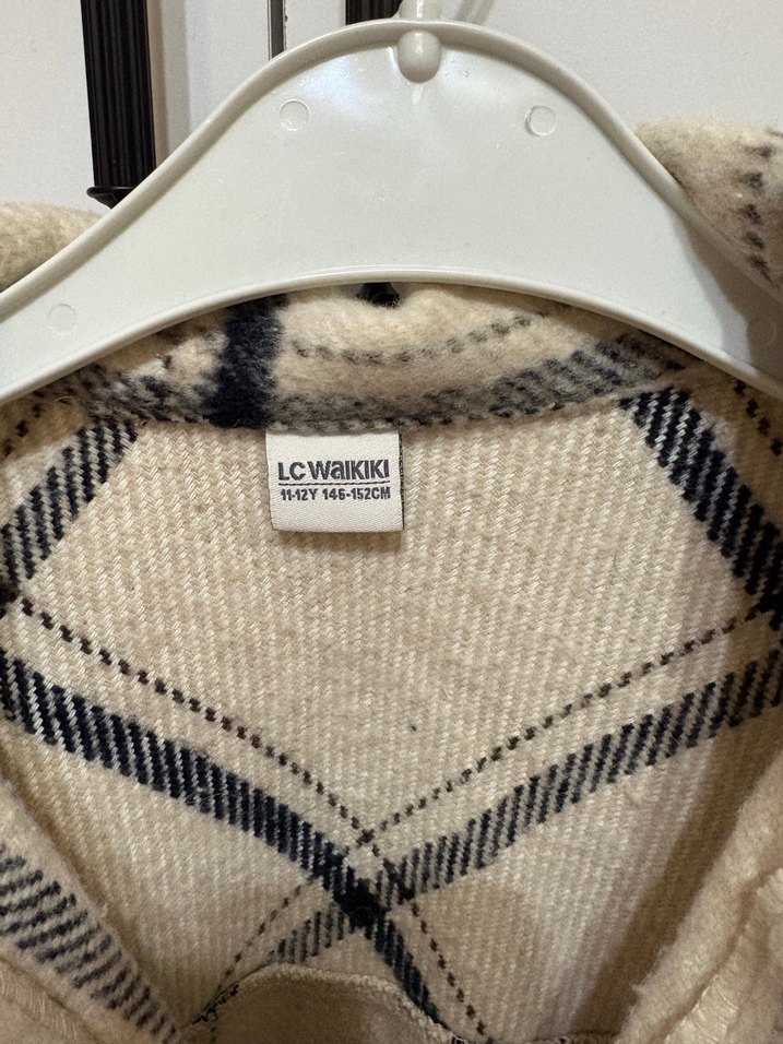 Düğmeli Ekose Desenli Bej Kadın Gömlek - Görsel 3