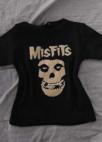 Misfits baskılı siyah crop