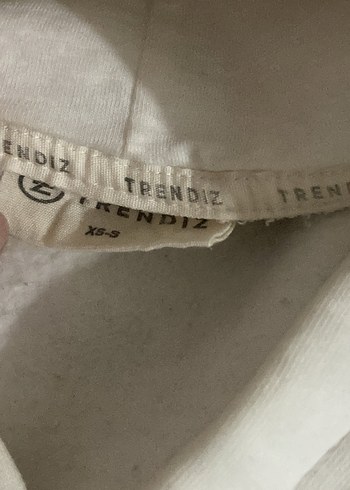 Beyaz Kapüşonlu Baskılı Sweatshirt - Görsel 5