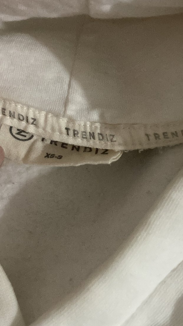 Beyaz Kapüşonlu Baskılı Sweatshirt - Görsel 5