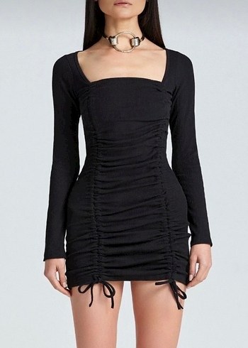 Siyah Büzgülü Mini Elbise - Görsel 4