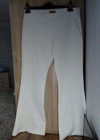 Beyaz Kadın Midi Kumaş Pantolon - Görsel 2