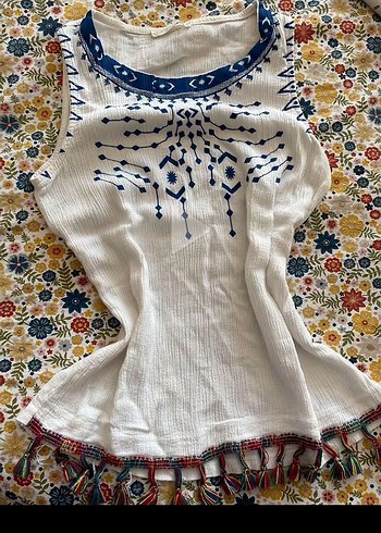 Boncuk İşlemeli Bohem Uzun Beyaz Bluz