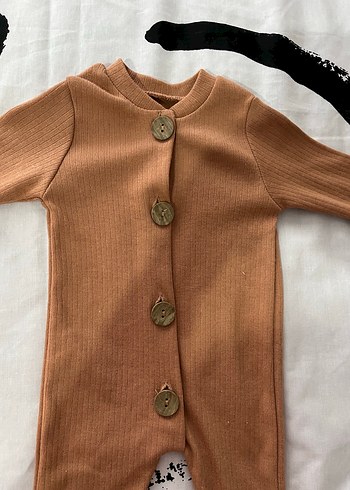 Düğmeli Kahverengi Erkek Bebek Tulum - Görsel 2