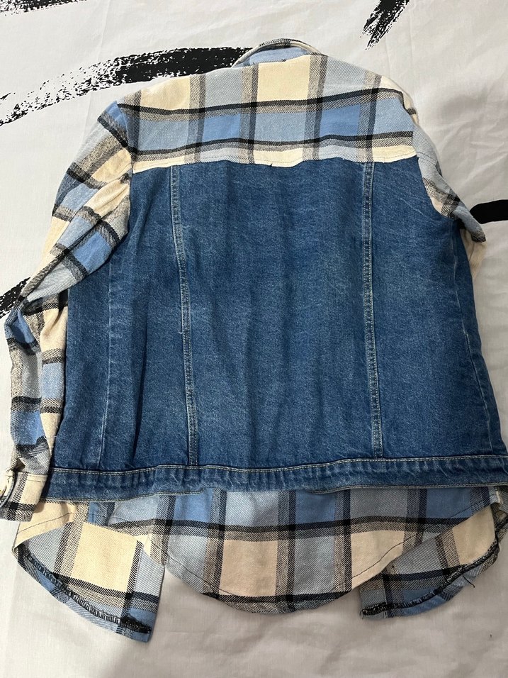 Düğmeli Kadın Kot Ceket - Görsel 4