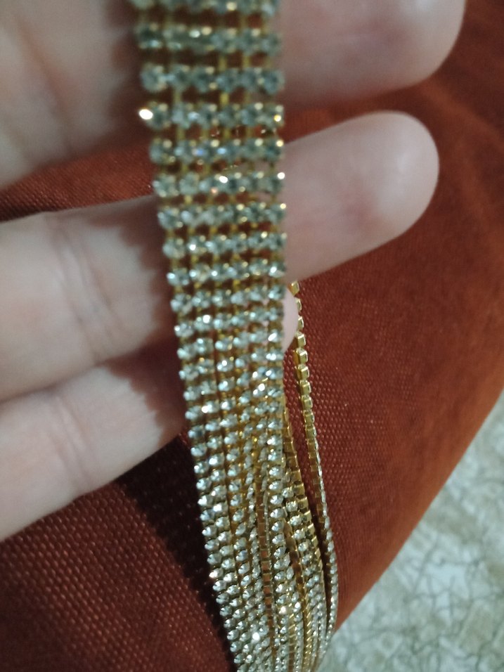 Parlak Uzun Kadın Kolye - Görsel 2