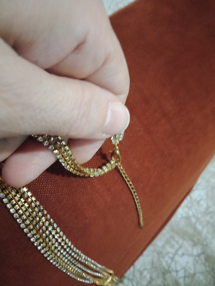 Parlak Uzun Kadın Kolye - Görsel 3