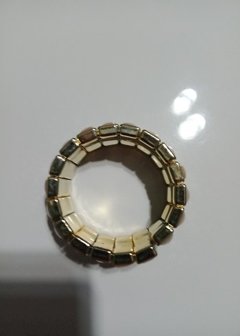 Bej Parlak Tokalı Kadın Bileklik - Görsel 3