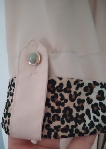 Ten rengi yazlık kapşonlu kap
44 beden - Görsel 2