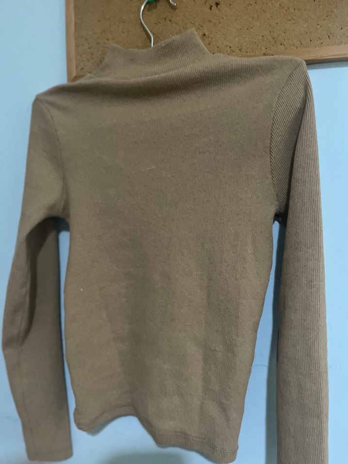 Bej Yüksek Yakalı Kadın Triko - Görsel 3