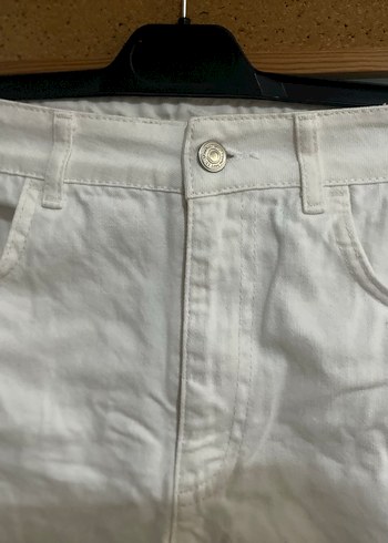 Beyaz Pamuklu Mini Kot Şort - Görsel 2