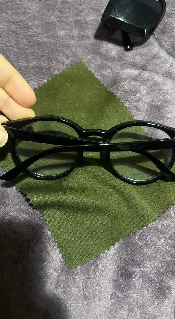 Şeffaf Kadın Gözlüğü - Görsel 2