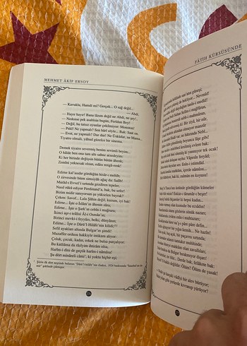 Beden Renk Safahat - Mehmet Akif Ersoy Biyografi Kitabı