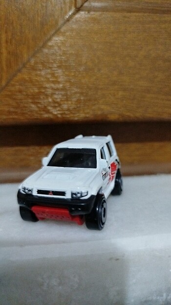 Hw mitsubishi pajero