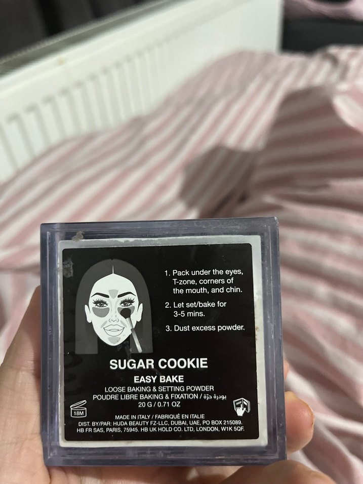 Huda Beauty beyaz pudra - Görsel 3