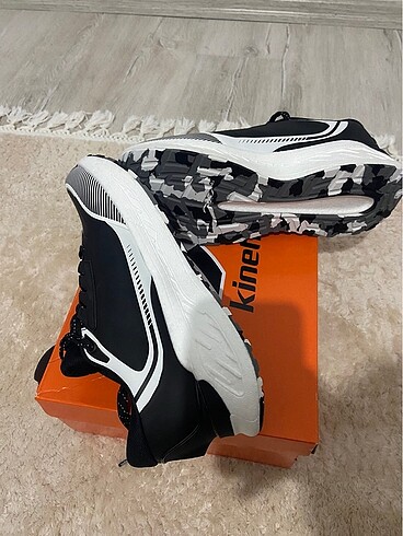 42 Beden siyah Renk Spor ayakkabı