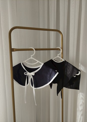 Düğmeli Siyah Gotik Yaka - Görsel 6