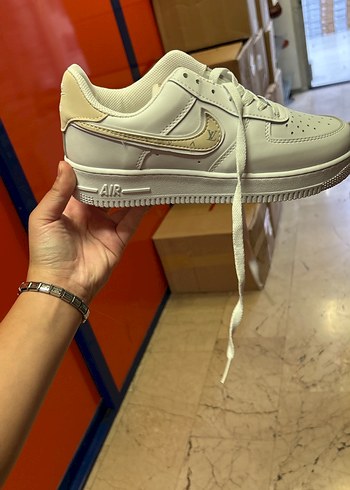 40 Beden Yeni model sıfır Nike AirPods 40 numara