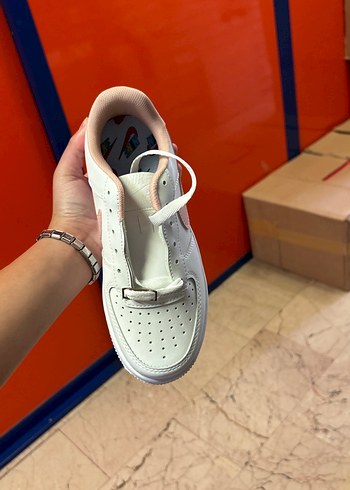 Nike Beyaz Platform Topuklu Bağcıklı Kadın Spor Ayakkabı