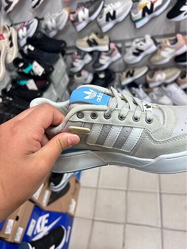 Nike Yeni model sıfır Ayakabı hem bayan hem erkek kullanılır numarala