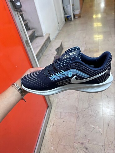 Nike Yeni model sıfır numaralar var