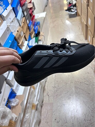 Nike Yeni model sıfır ürün numaraları mevcut