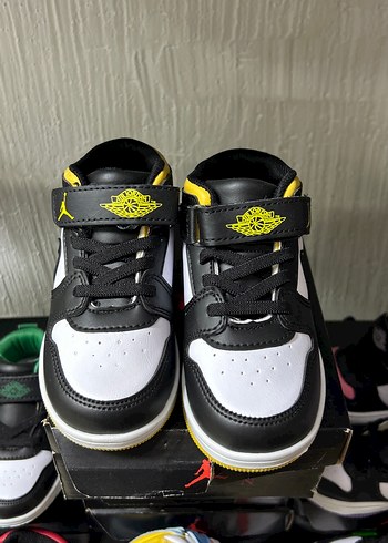 23 Beden Erkek Çocuk Renkli Spor Ayakkabı Velcro