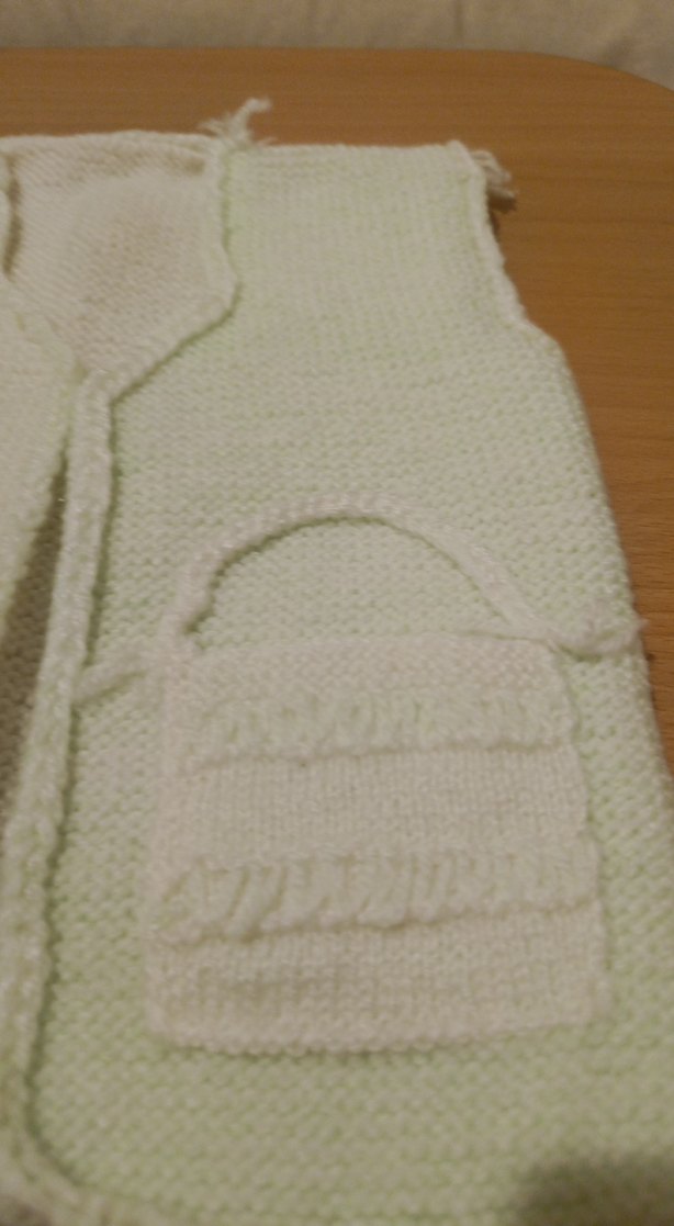 Beyaz El Örgüsü Bebek yelegi - Görsel 3