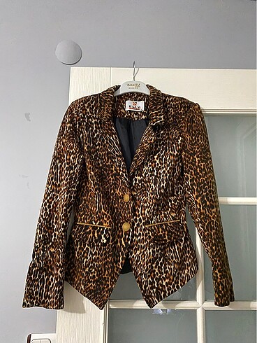Vatkalı Vintage Leopar Ceket