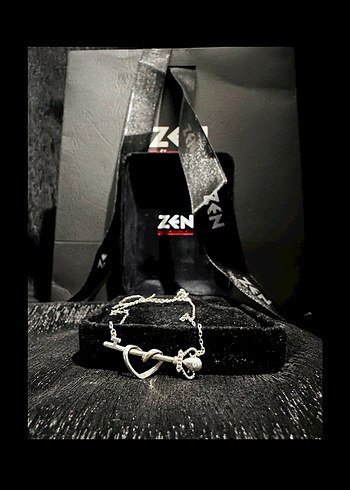 0,01 Karat Gümüş ZEN Anahtar Pırlanta Kolye - Görsel 2