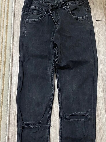 36 Beden Zara yırtık kot pantolon