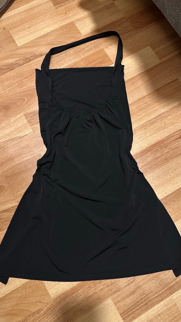 Siyah Halter Yaka Mini Elbise - Görsel 3