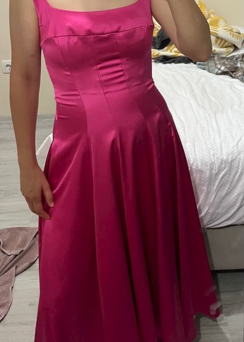 Pembe Parlak Uzun Kolsuz Elbise - Görsel 2