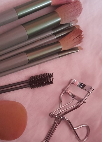 Pembe ve Gri Makyaj Fırça Seti - Görsel 3