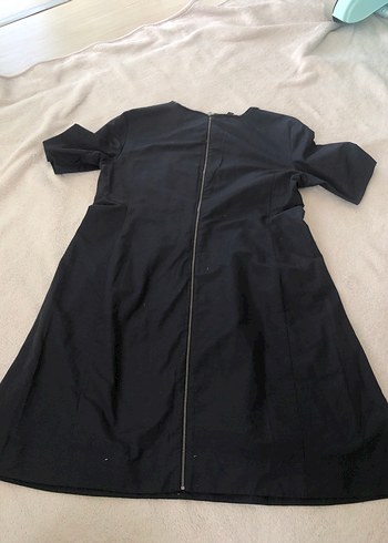 Trençkot Kumaşı Arkası Fermuarlı Siyah Elbise - Görsel 2