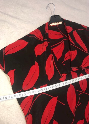 Marni Yaprak Desenli V Yakalı Kadın Bluz - Görsel 2